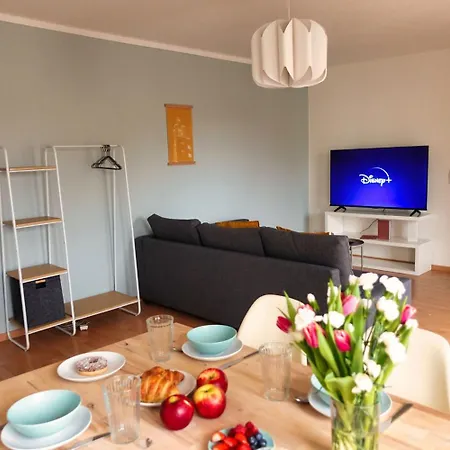 Nice Apartment In Magdeburg With Balcony Exterior foto
