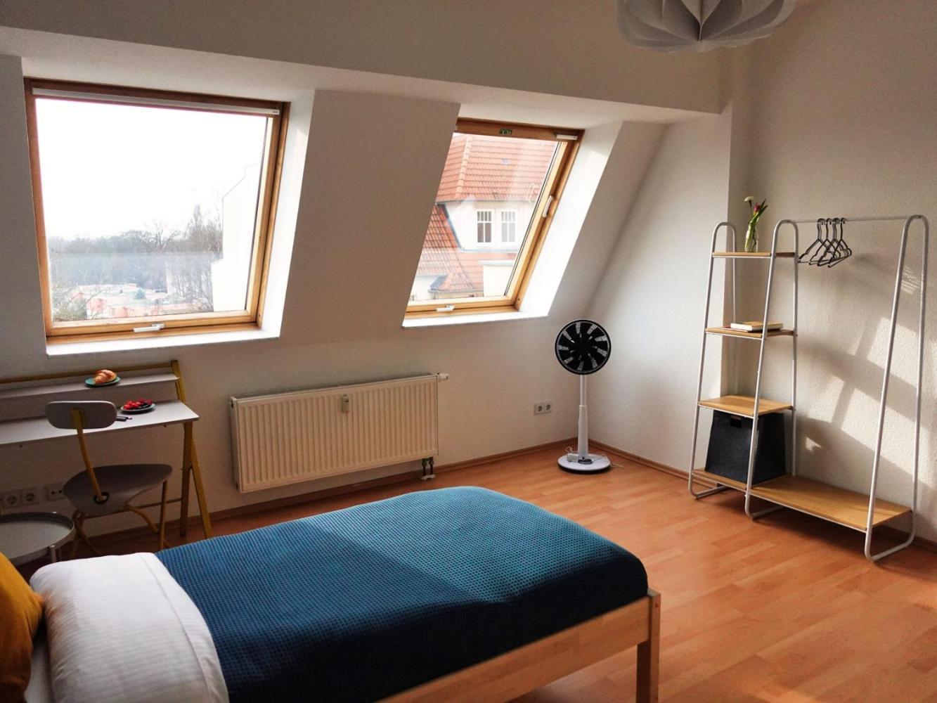 In With Balcony Apartment *