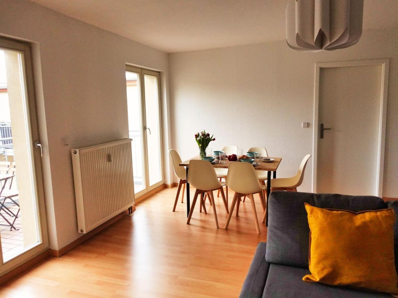 In With Balcony Magdeburg